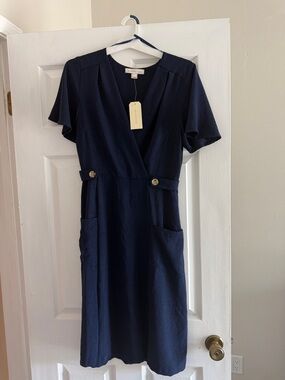 Women's Navy Short-Sleeve Dress with Pocket Detail
